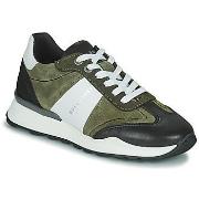 Lage Sneakers Bullboxer AEX002E5C_BKWH