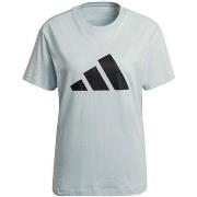 T-shirt adidas -