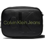 Tas Calvin Klein Jeans SCULPTED CAMERA 18 MONO K60K610275