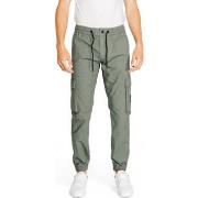 Broeken Calvin Klein Jeans WASHED CARGO J30J325900