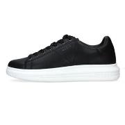 Lage Sneakers Guess FM8VIBLEM12