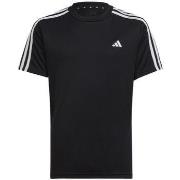 T-shirt adidas -