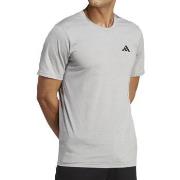 T-shirt adidas -