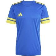 T-shirt adidas -