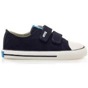 Lage Sneakers MTNG 49049