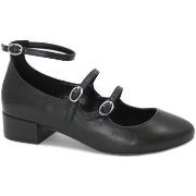 Ballerina's Steve Madden STE-I24-COLLEAGUE-BL