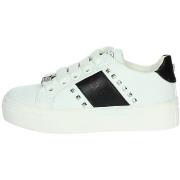 Lage Sneakers Cult T-011