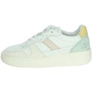 Lage Sneakers Date J401-C2-BA-HY2