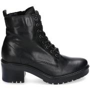 Enkellaarzen Traveris IB 1988