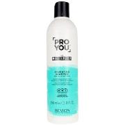 Shampoos Revlon The M0isturizer Proyou Hydraterende Shampoo 350 ml