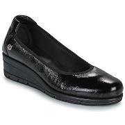 Ballerina's Casual Attitude HOLMA