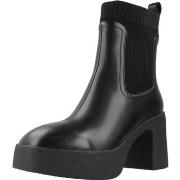 Enkellaarzen Noa Harmon DRAMMA