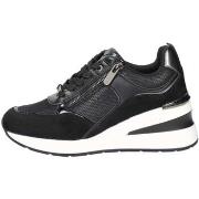 Lage Sneakers Xti 143073