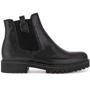 Enkellaarzen Gabor 72.720