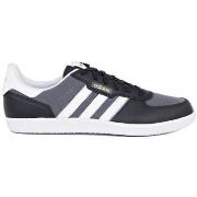 Lage Sneakers adidas Leonero