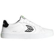 Lage Sneakers Cariuma Baskets Salvas en cuir premium blanc