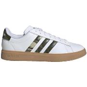 Lage Sneakers adidas Basket Grand Court 2.0 blanche