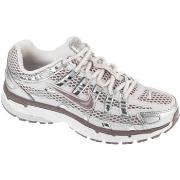 Lage Sneakers Nike W P-6000