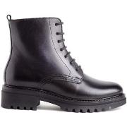 Enkellaarzen Traveris LOR-16