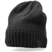 Muts 4F CZAPKA4FF1384FAW22ACAPF138CZARNY