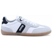 Lage Sneakers MTNG FREE ARIA 60902