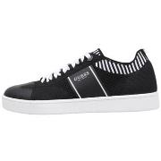 Lage Sneakers Guess JRIXIE