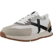 Lage Sneakers Munich VERSATILE 32