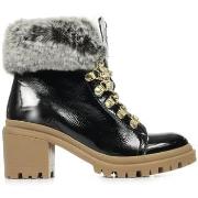 Enkellaarzen Les Tropeziennes par M.Belarbi Rosenn