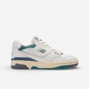 Lage Sneakers New Balance 550 New Spruce Mini Logo