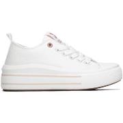 Lage Sneakers Xti 15085301