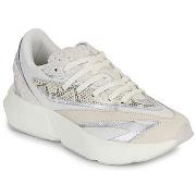 Lage Sneakers adidas LIGHTBLAZE
