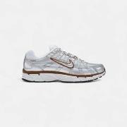 Lage Sneakers Nike P-6000 White Light British Tan (Women's)