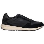 Lage Sneakers Guess Sneakers / Sport--H-FMFARI FAL12