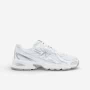 Lage Sneakers New Balance 740 White/Silver