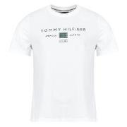 T-shirt Korte Mouw Tommy Hilfiger BRAND LOVE MONO STACK TEE