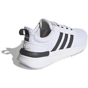 Lage Sneakers adidas Racer TR21