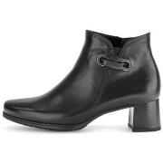 Enkellaarzen Gabor 827