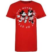 T-shirt Disney Love Never Goes Out Of Style