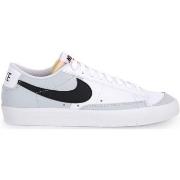 Baskets Nike 100 BLAZER LO VNTG 77