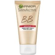 Maquillage BB &amp; CC crèmes Garnier Skin Naturals Bb Cream Anti-edad...