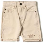 Short enfant Calvin Klein Jeans IB0IB01233-1AA