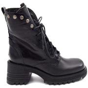 Boots Semerdjian e547e9