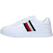 Baskets basses Tommy Hilfiger FM0FM04824