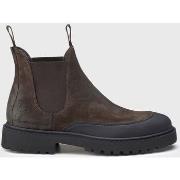Boots Doucal's -