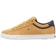 Baskets basses Tommy Hilfiger ICONIC SUEDE VULC VARSITY