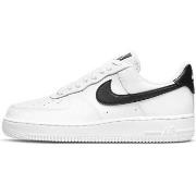 Baskets basses Nike AIR FORCE 1 07