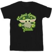 T-shirt Disney The Mandalorian St Patrick's Day Cutest Clover