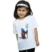 T-shirt enfant Dc Comics Aquaman Battle Silhouette