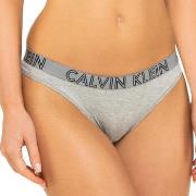Strings Calvin Klein Jeans 000QD3636E