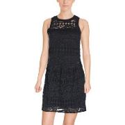 Robe Guess Robe sans Manches et en Dentelles Noir